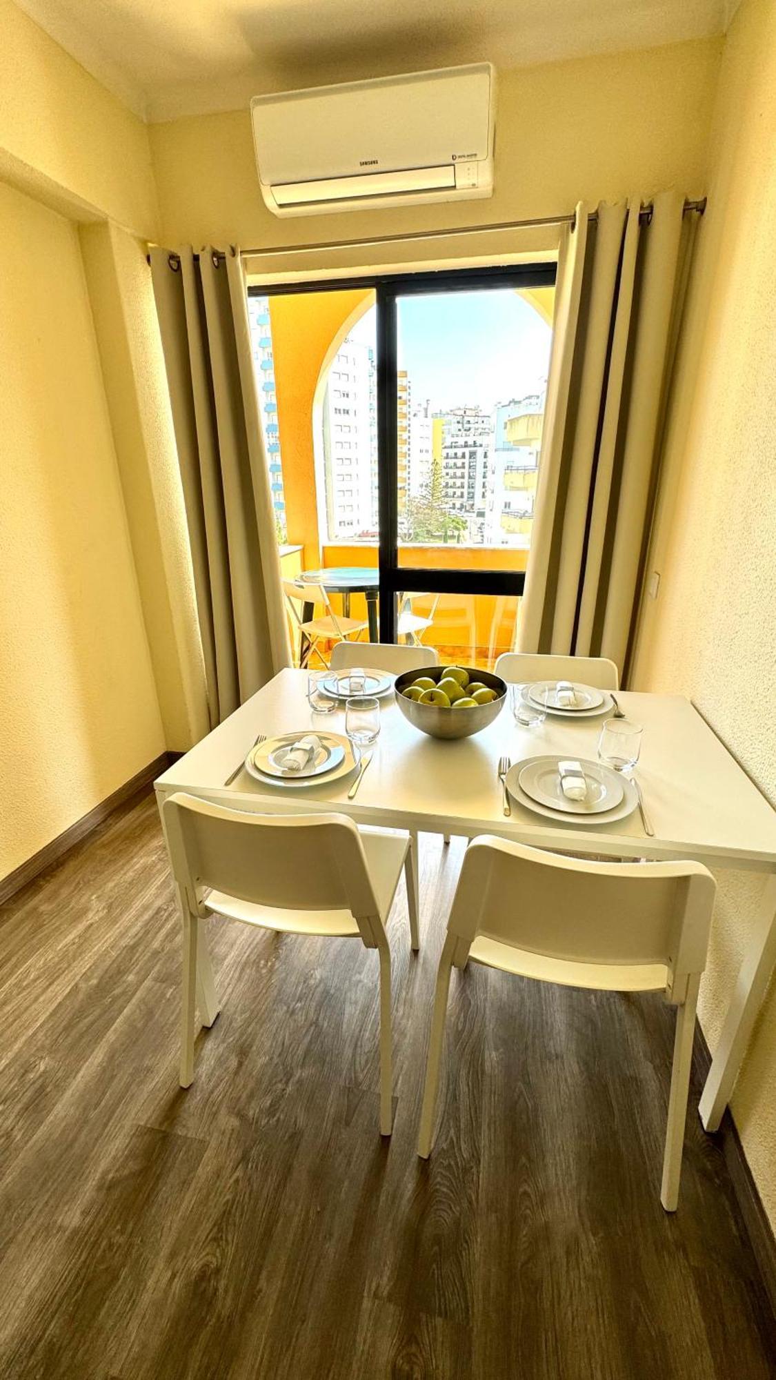 Praia da Rocha, Charming Apartment with Air Conditioning - Pátio da Rocha By IG Portimão Esterno foto